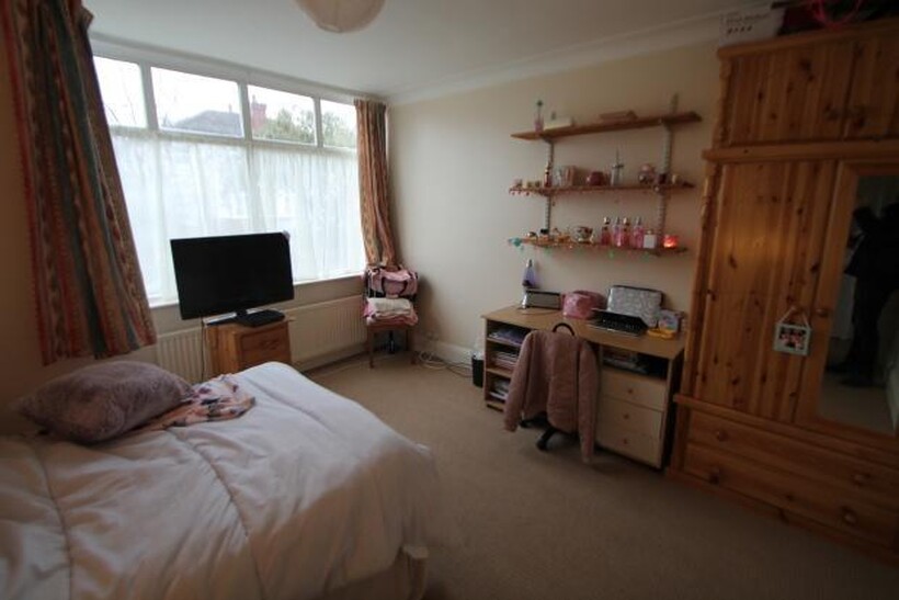 Newport View, Leeds 5 bed house to rent - £3,012 pcm (£695 pw)