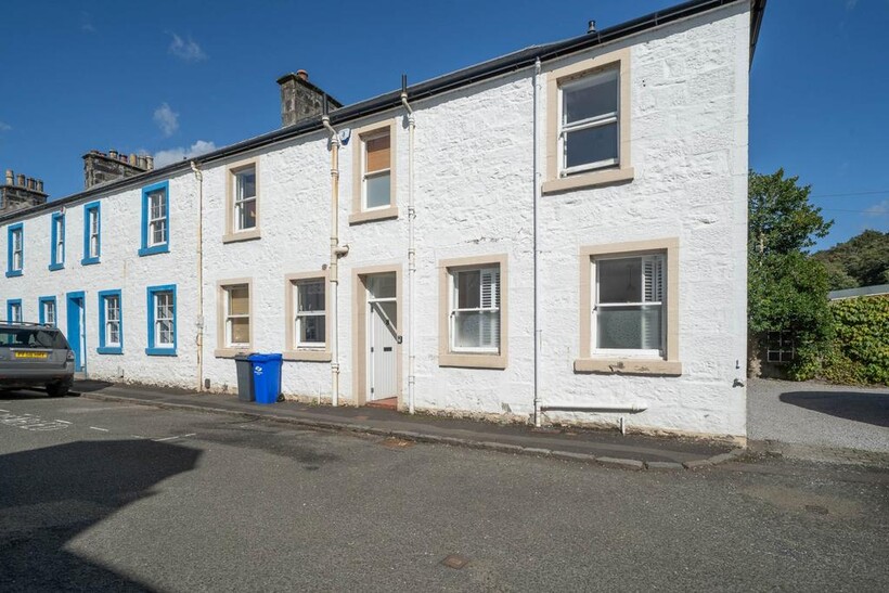 Gateside Place, Kilbarchan 3 bed cottage to rent - £1,500 pcm (£346 pw)