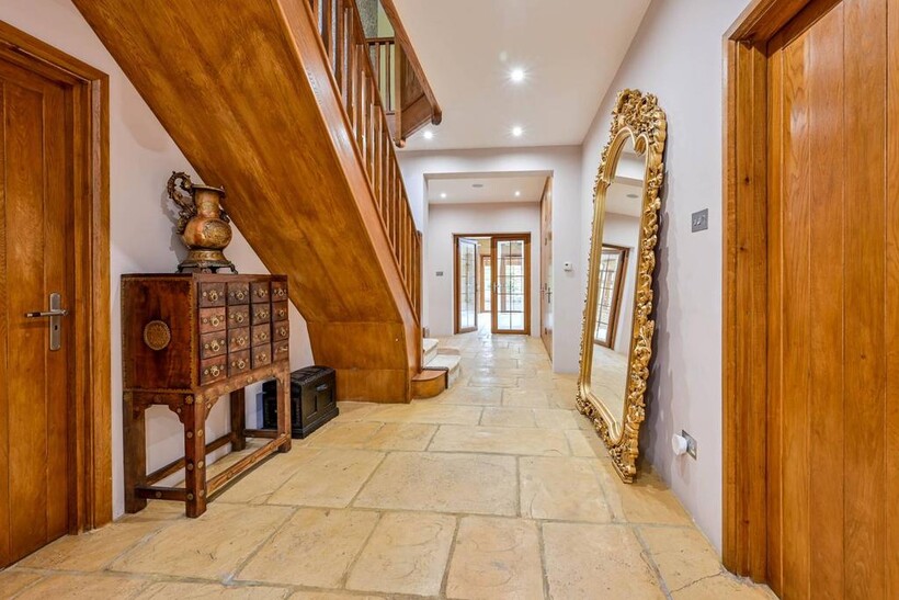 Waterhouse Lane, Kingswood, Tadworth... 7 bed detached house to rent - £8,753 pcm (£2,020 pw)