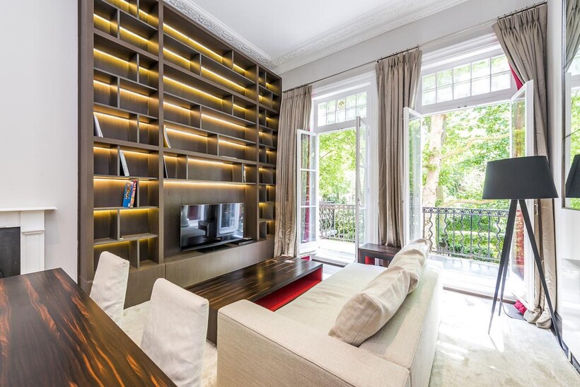 Bramham Gardens, London SW5 2 bed apartment to rent - £5,100 pcm (£1,177 pw)