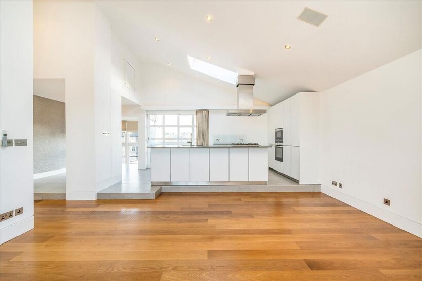 Artesian Road, London W2 2 bed flat to rent - £4,996 pcm (£1,153 pw)