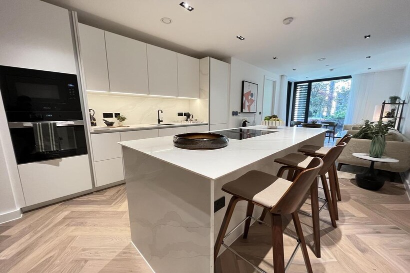 Cluny Mews, London, SW5 1 bed apartment to rent - £3,497 pcm (£807 pw)