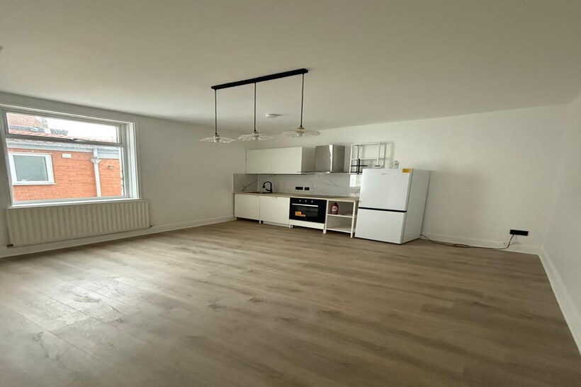 Victoria Lane, Coundon DL14 3 bed end of terrace house to rent - £645 pcm (£149 pw)