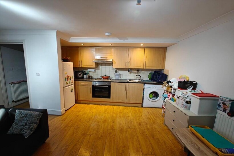 Offord Road - B/F, Basement Flat... 1 bed flat to rent - £1,600 pcm (£369 pw)