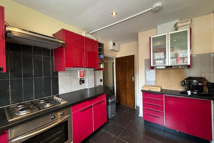 Adelaide Road, London, NW3 1 bed in a flat share to rent - £1,000 pcm (£231 pw)