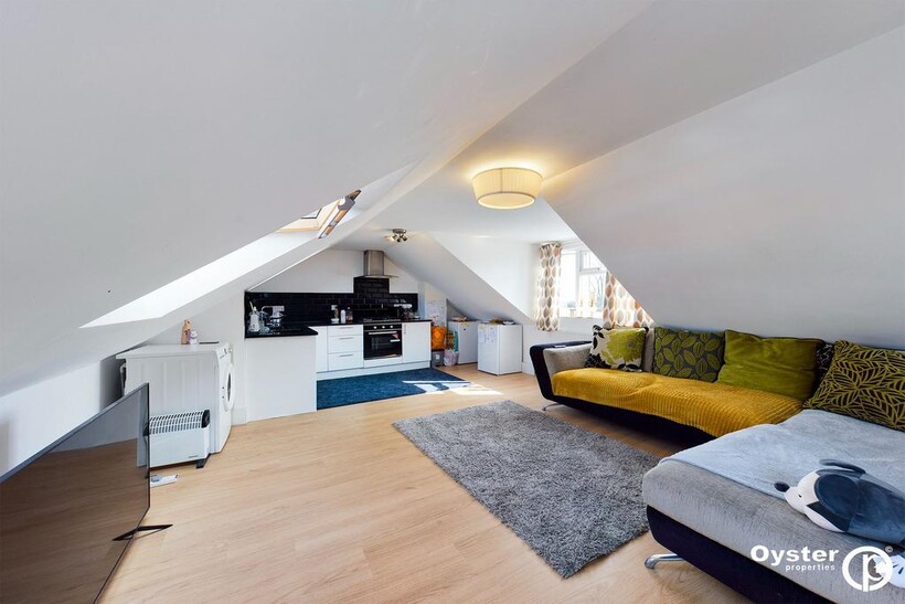 Church Road, Stanmore, HA7 1 bed flat to rent - £1,250 pcm (£288 pw)