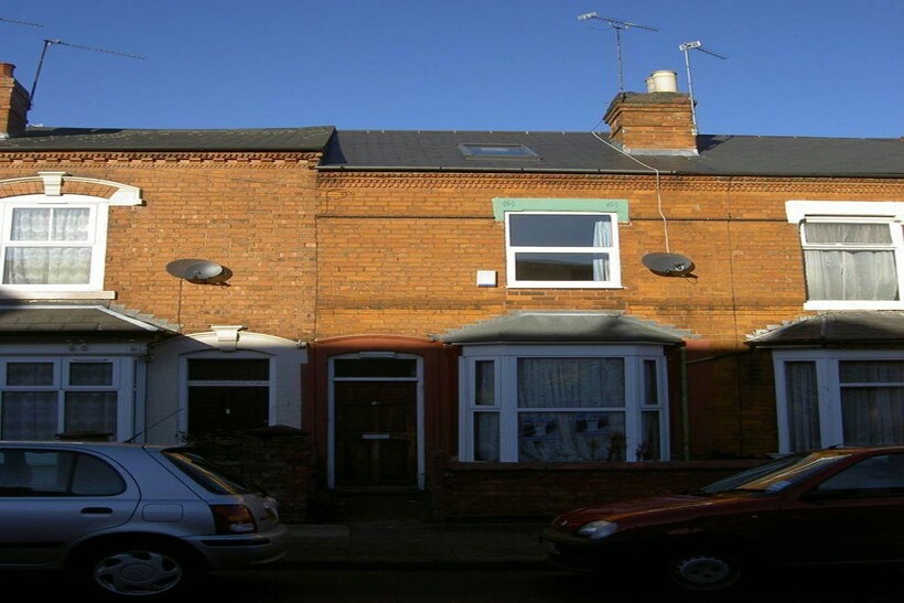 24 Luton Road, B29 7BN 5 bed house to rent - £1,842 pcm (£425 pw)