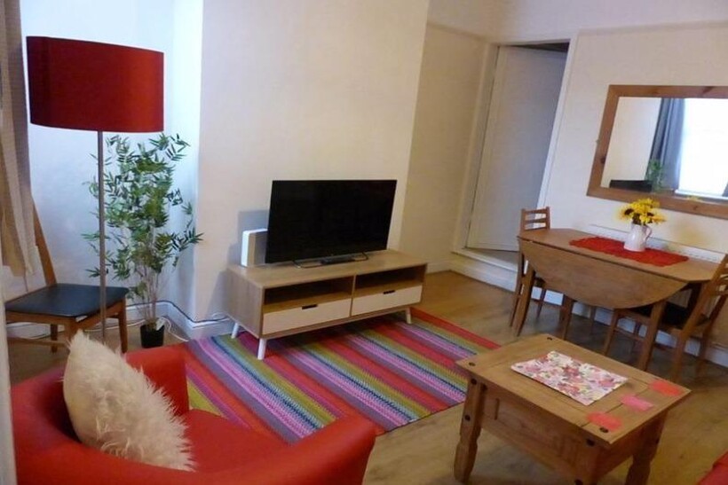 Carlton Road, Stoke-On-Trent ST4 3 bed house share to rent - £325 pcm (£75 pw)