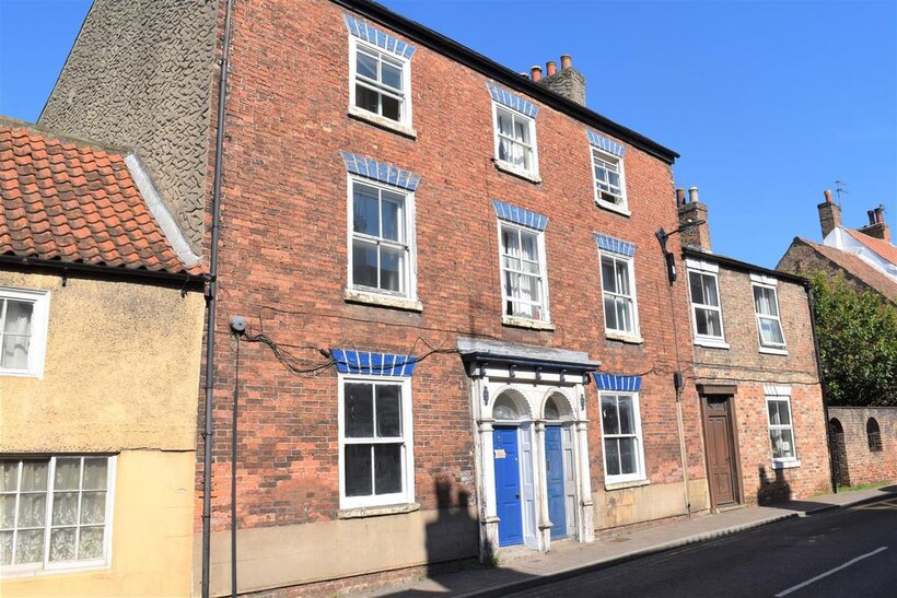 Low Skellgate, Ripon 3 bed flat to rent - £885 pcm (£204 pw)