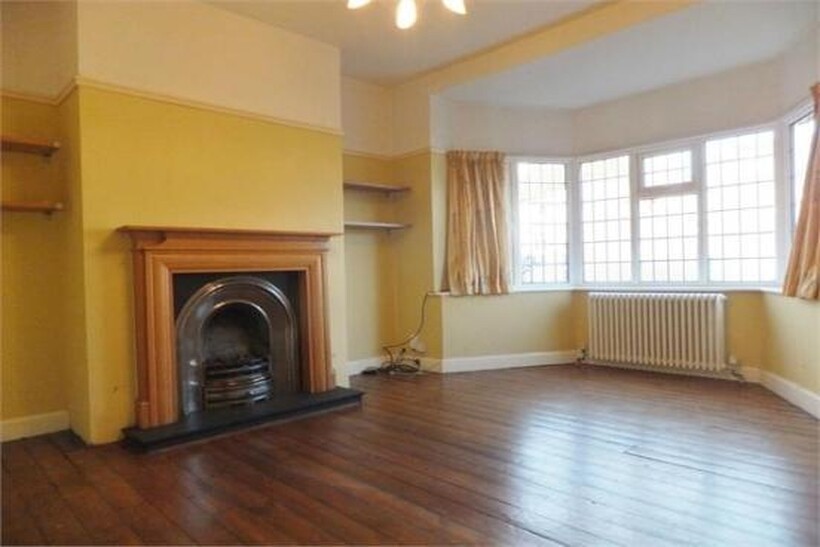 Holifast Road, Sutton Coldfield B72 3 bed semi-detached house to rent - £1,575 pcm (£363 pw)