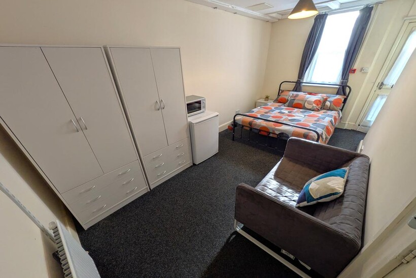 Raleigh Street, Nottingham NG7 1 bed in a house share to rent - £507 pcm (£117 pw)