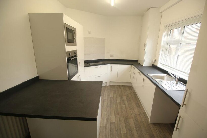 Vernon Gardens, Darlington DL1 3 bed house to rent - £775 pcm (£179 pw)