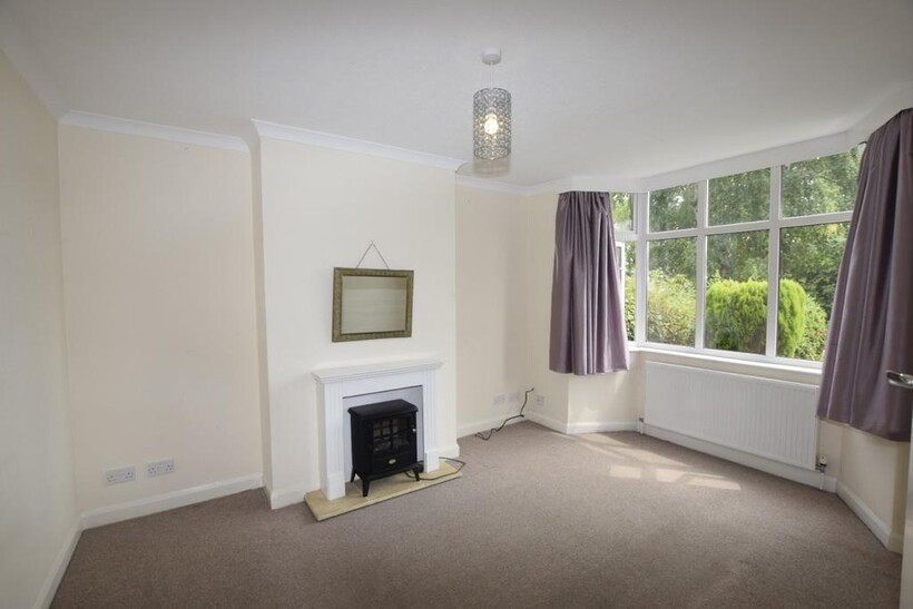 Beacon Road, Rolleston-On-Dove... 2 bed semi-detached house to rent - £925 pcm (£213 pw)