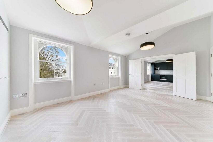 Leinster Square, London W2 2 bed flat to rent - £5,499 pcm (£1,269 pw)