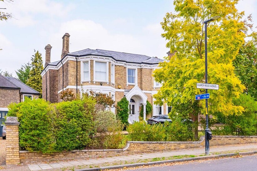Dulwich Wood Avenue, Gipsy Hill... 6 bed detached house to rent - £6,250 pcm (£1,442 pw)