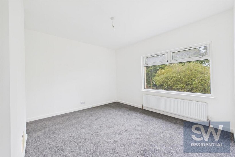 CAM01395 G0-PR0248-STILL001.jpg