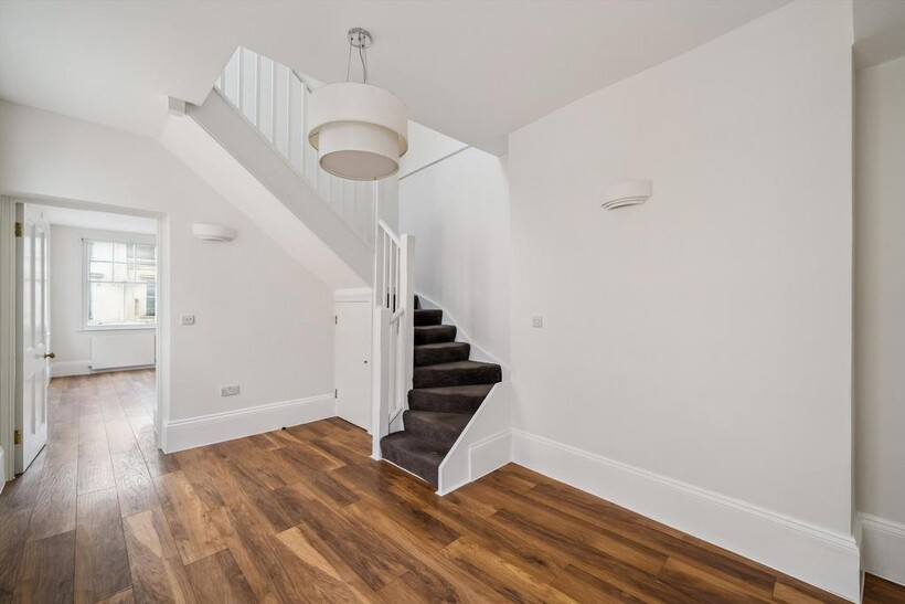 Frys Court, Greenwich, London, SE10 2 bed flat to rent - £2,295 pcm (£530 pw)