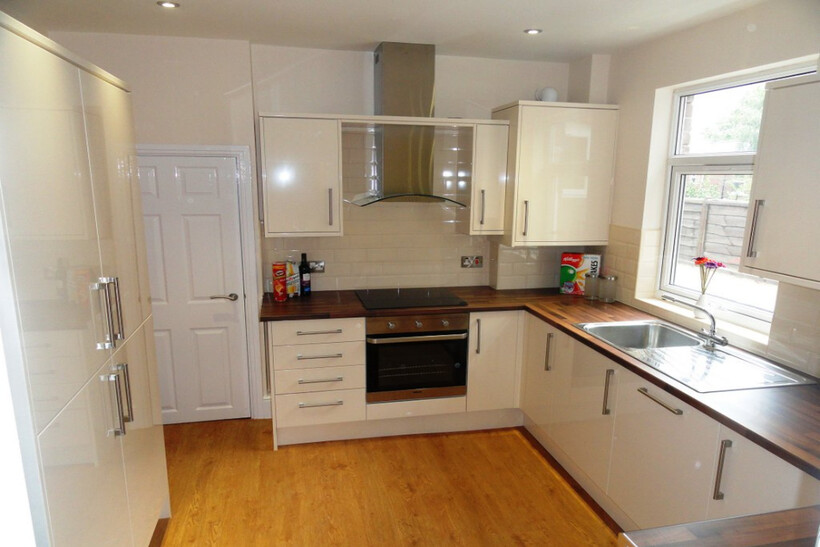 14 Thompson Road, Ecclesall 7 bed house share to rent - £416 pcm (£96 pw)