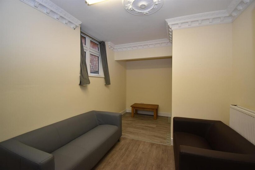 Avenue Road, Leamington Spa 8 bed house to rent - £3,560 pcm (£822 pw)