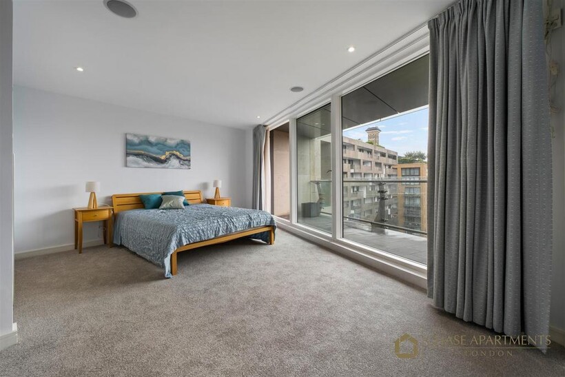 Caro Point SW1 W 8 DT-1.jpg