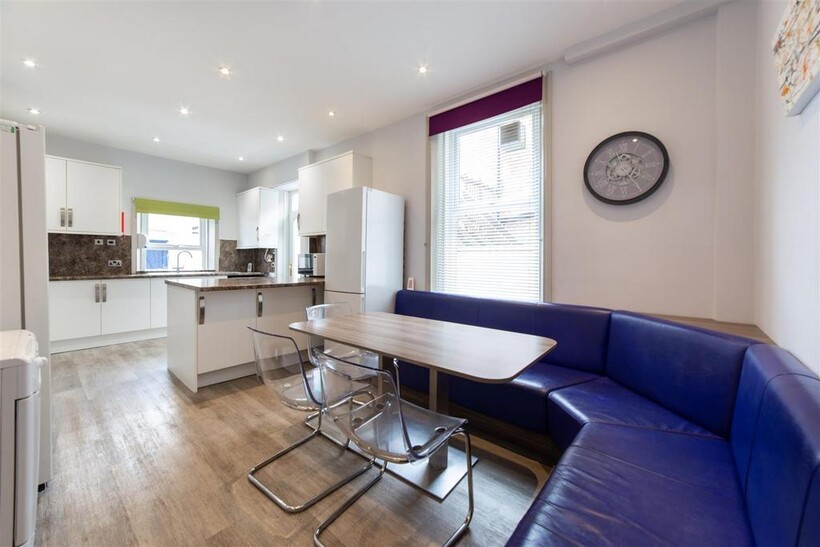 £167pppw - Osborne Avenue, Jesmond 7 bed terraced house to rent - £5,065 pcm (£1,169 pw)