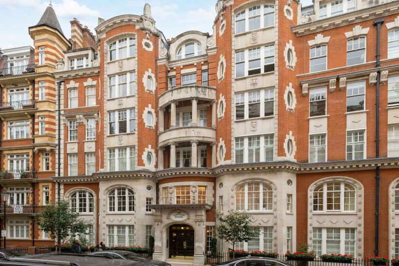 Basil Street, London, SW3 4 bed apartment to rent - £12,350 pcm (£2,850 pw)