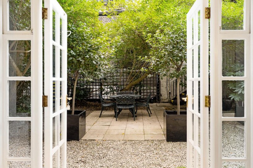 Basil Street, London, SW3 4 bed apartment to rent - £12,350 pcm (£2,850 pw)