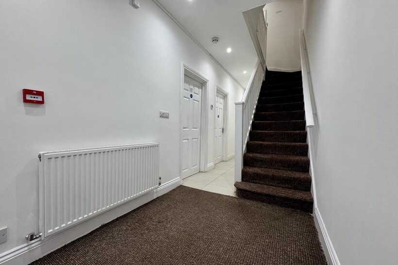 Ub1,  Southall, UB1 7 bed terraced house to rent - £4,494 pcm (£1,037 pw)