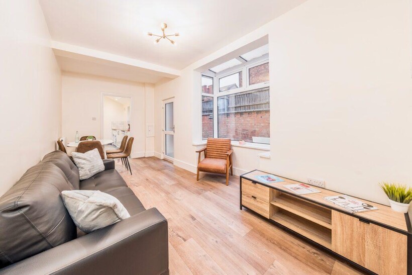 Luther Street, Leicester LE3 5 bed terraced house to rent - £2,383 pcm (£550 pw)