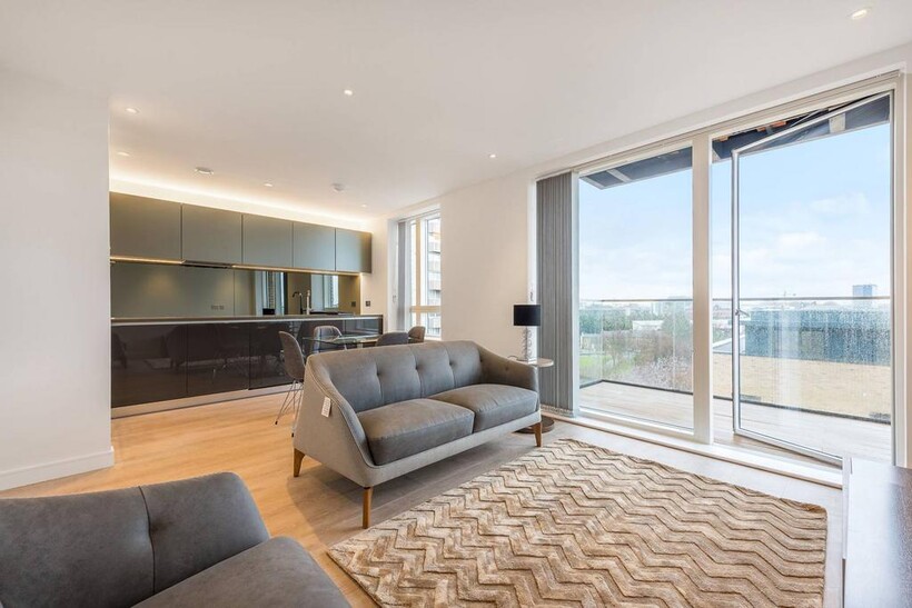 Heritage Place, Brentford, TW8 1 bed flat to rent - £1,945 pcm (£449 pw)