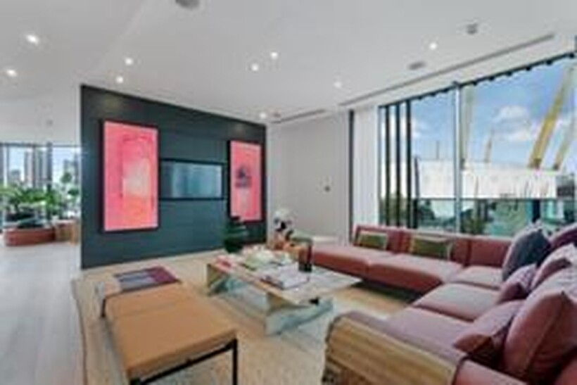 Peninsula Gardens, Greenwich... 1 bed apartment to rent - £2,349 pcm (£542 pw)