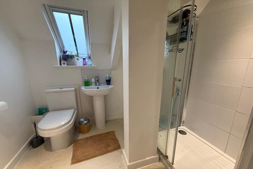 Orme Road, Newcastle-Under-Lyme ST5 2 bed apartment to rent - £606 pcm (£140 pw)