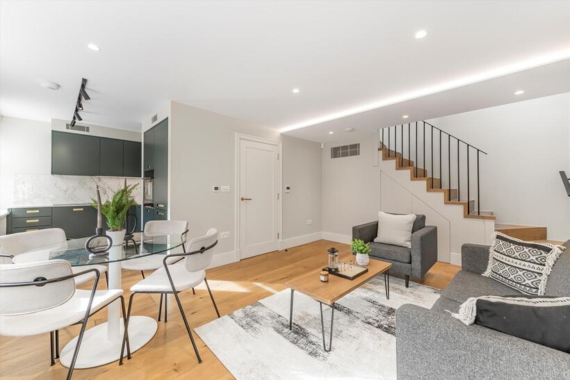 Wigmore Street, London, W1U 1 bed flat to rent - £4,398 pcm (£1,015 pw)
