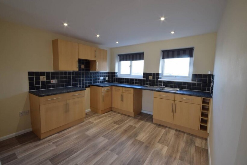 Chalet 88, Braddicks Holiday Centre... 2 bed house to rent - £745 pcm (£172 pw)