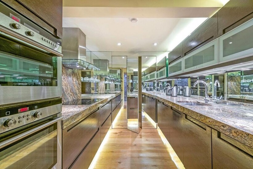 Hyde Park Square, London W2 3 bed flat to rent - £4,849 pcm (£1,119 pw)