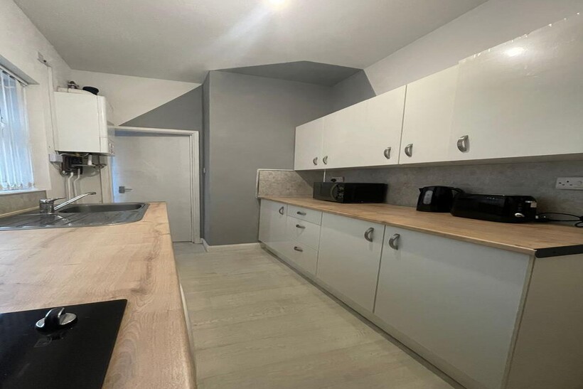 Clare Street, Stoke-on-Trent ST4 1 bed in a house share to rent - £375 pcm (£87 pw)