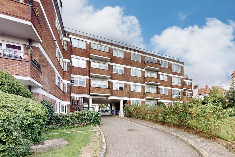 Temple Fortune Lane, London NW11 1 bed apartment to rent - £1,699 pcm (£392 pw)