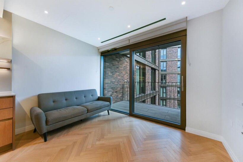 Hampton House, Kings Road Park... 1 bed apartment to rent - £2,752 pcm (£635 pw)