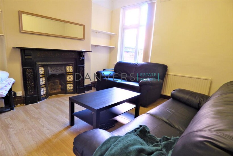 Equity Road, Leicester LE3 4 bed detached house to rent - £1,560 pcm (£360 pw)