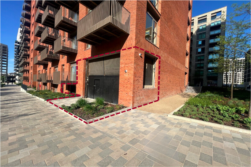 49 Royal Crest Avenue, London, E16 Retail property (high street) to rent - £3,513 pcm (£811 pw)