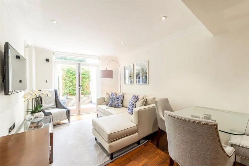 Kensington Gardens Square, W2 1 bed apartment to rent - £3,250 pcm (£750 pw)