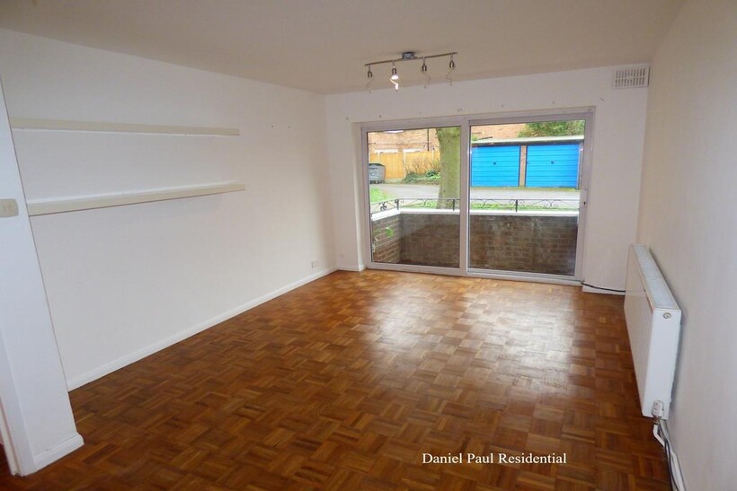 Holbrook Court 2 bed flat to rent - £1,798 pcm (£415 pw)