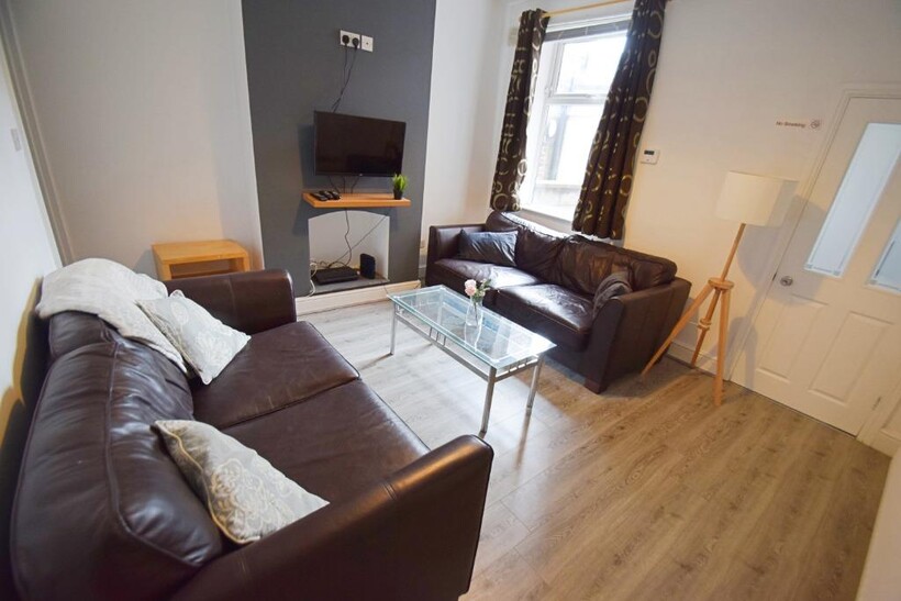 Beresford Street, Stoke-On-Trent ST4 4 bed house share to rent - £260 pcm (£60 pw)