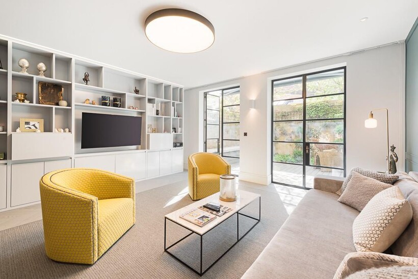 Devonshire Mews, 68 Park Walk... 2 bed terraced house to rent - £9,499 pcm (£2,192 pw)