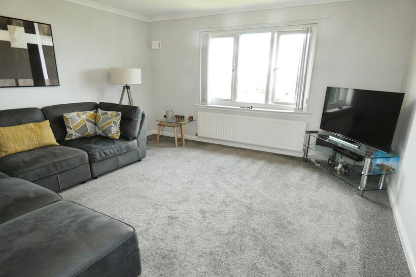 Dasher Gardens, Ardrossan KA22 2 bed flat to rent - £760 pcm (£175 pw)