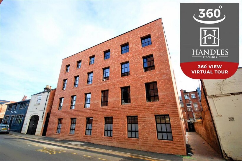 8, 79 Bedford Street, Leamington Spa 6 bed apartment to rent - £4,050 pcm (£935 pw)