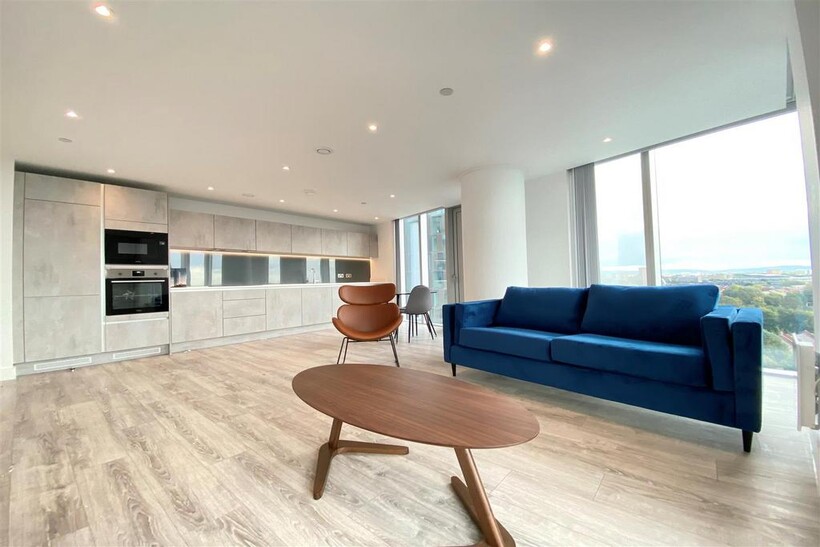 The Blade, Manchester 2 bed apartment to rent - £1,990 pcm (£459 pw)