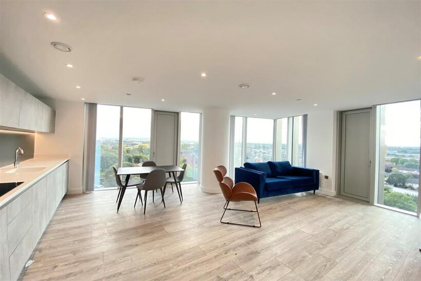 The Blade, Manchester 2 bed apartment to rent - £1,990 pcm (£459 pw)