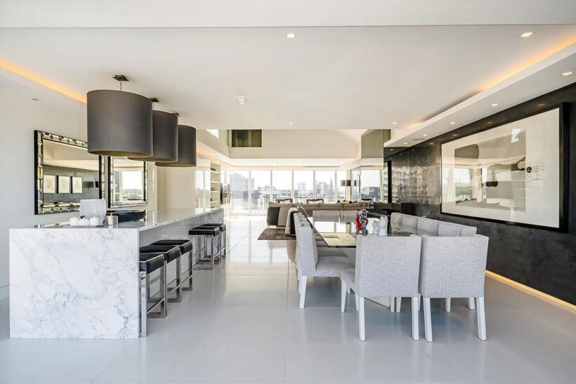 Thames Quay, London SW10 5 bed flat to rent - £24,999 pcm (£5,769 pw)