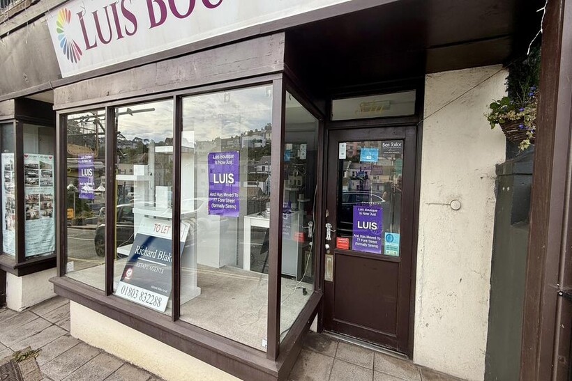 Middle Street, Brixham TQ5 Retail property (high street) to rent - £583 pcm (£135 pw)